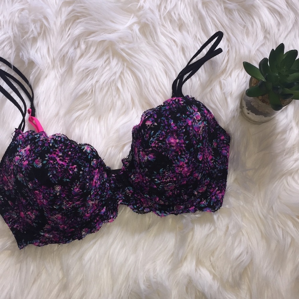 Victoria’s Secret Pink Lace Bra